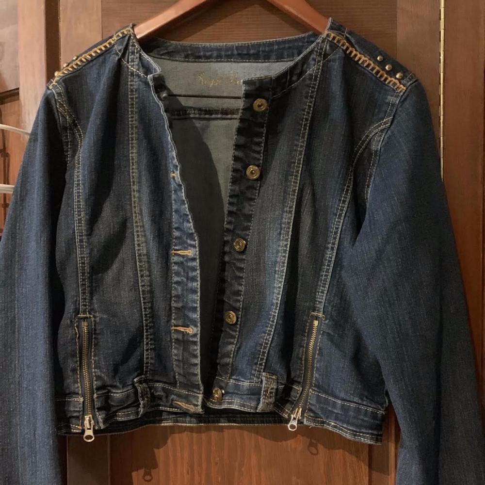 Dark Wash Distressed Short Denim Jacket